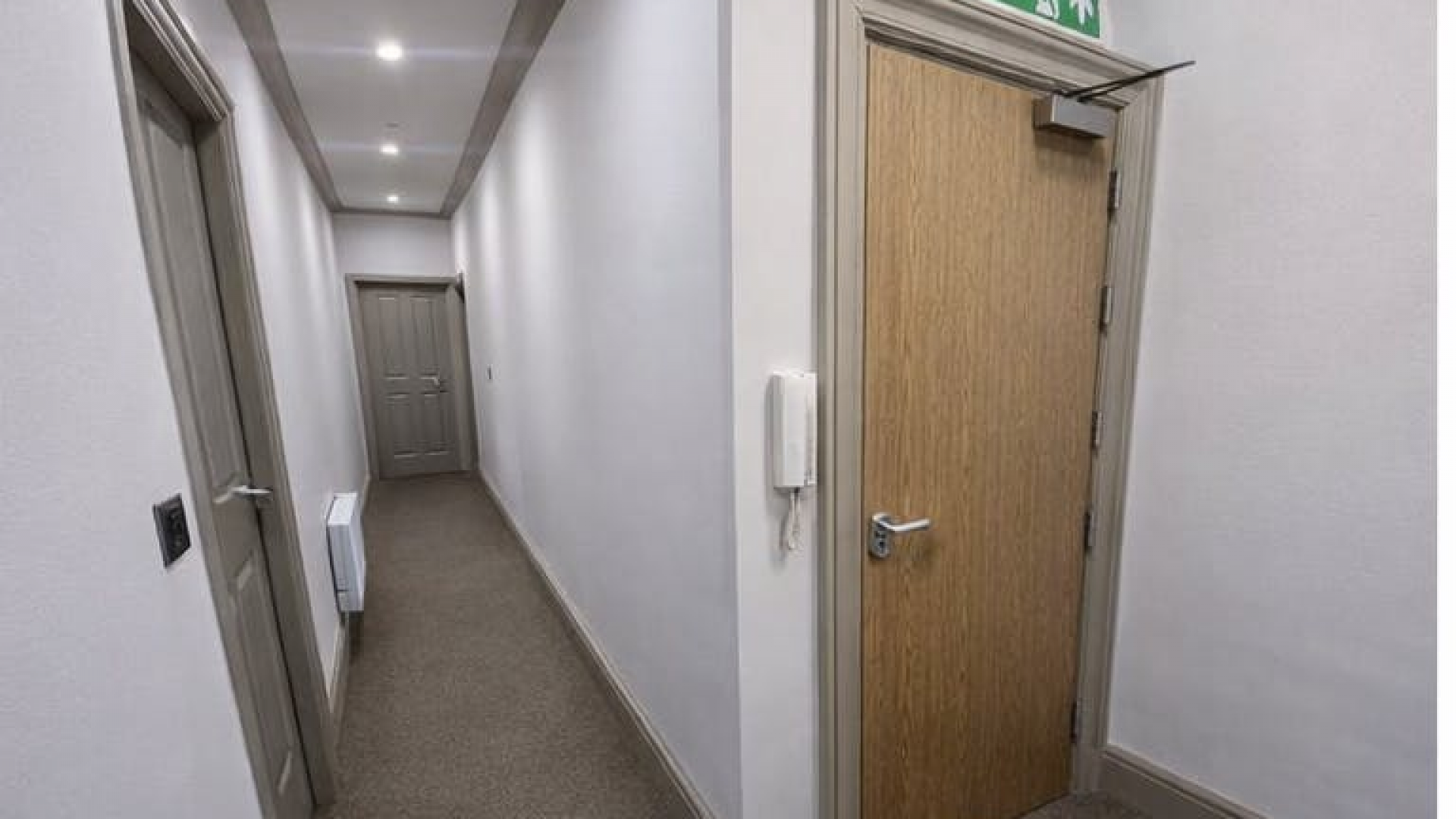 1e7756fe23c5c1d9ec6c2e2e2eeb9347-hallways