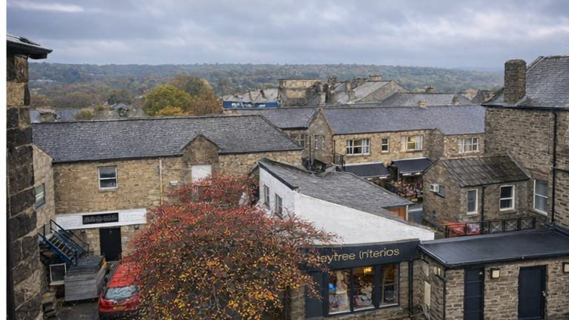 5751054b384de75121b4520333f51448-first-floor-view