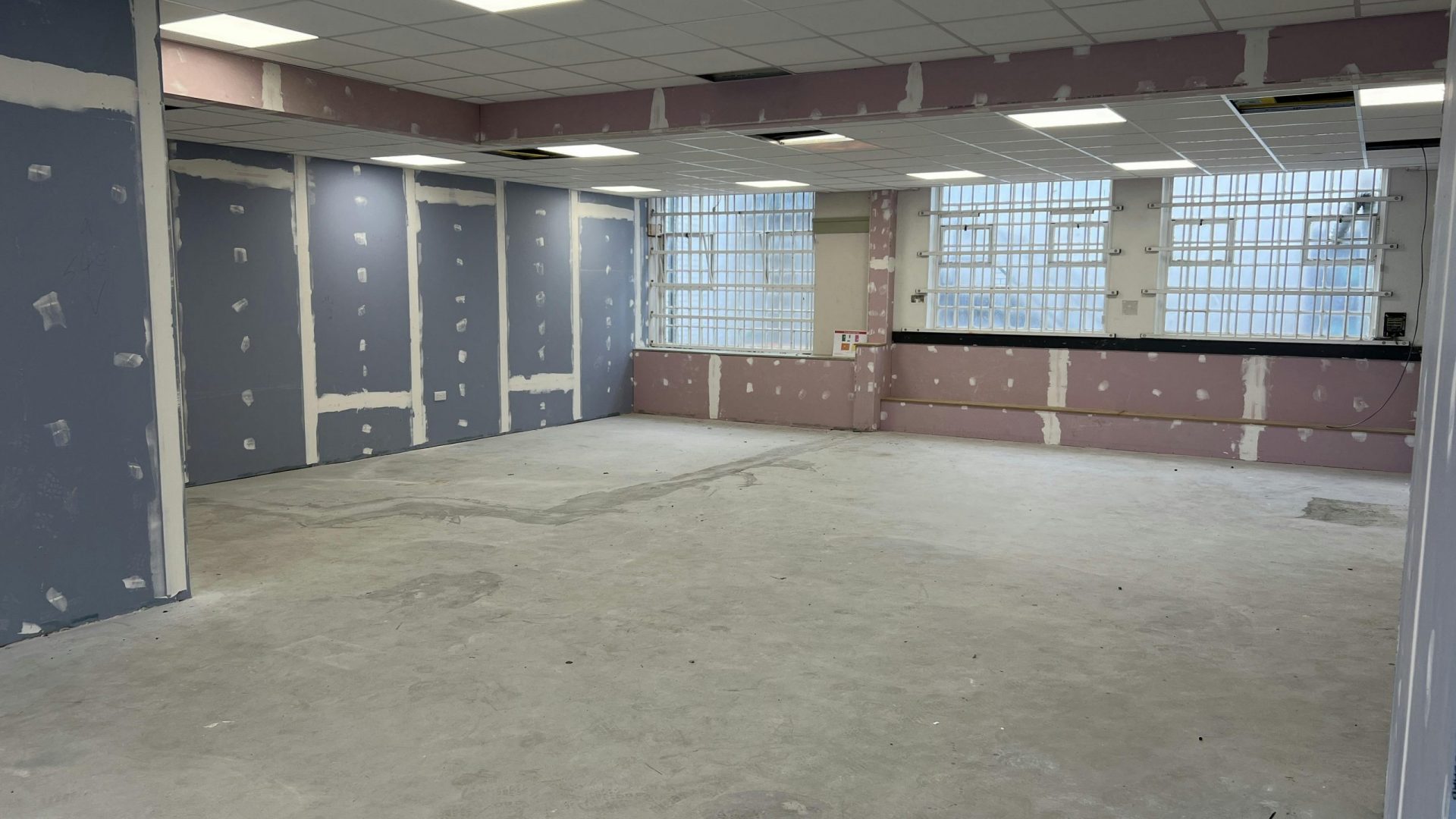 e84fe78f68cb70d5d99c9f77e91fea13-4