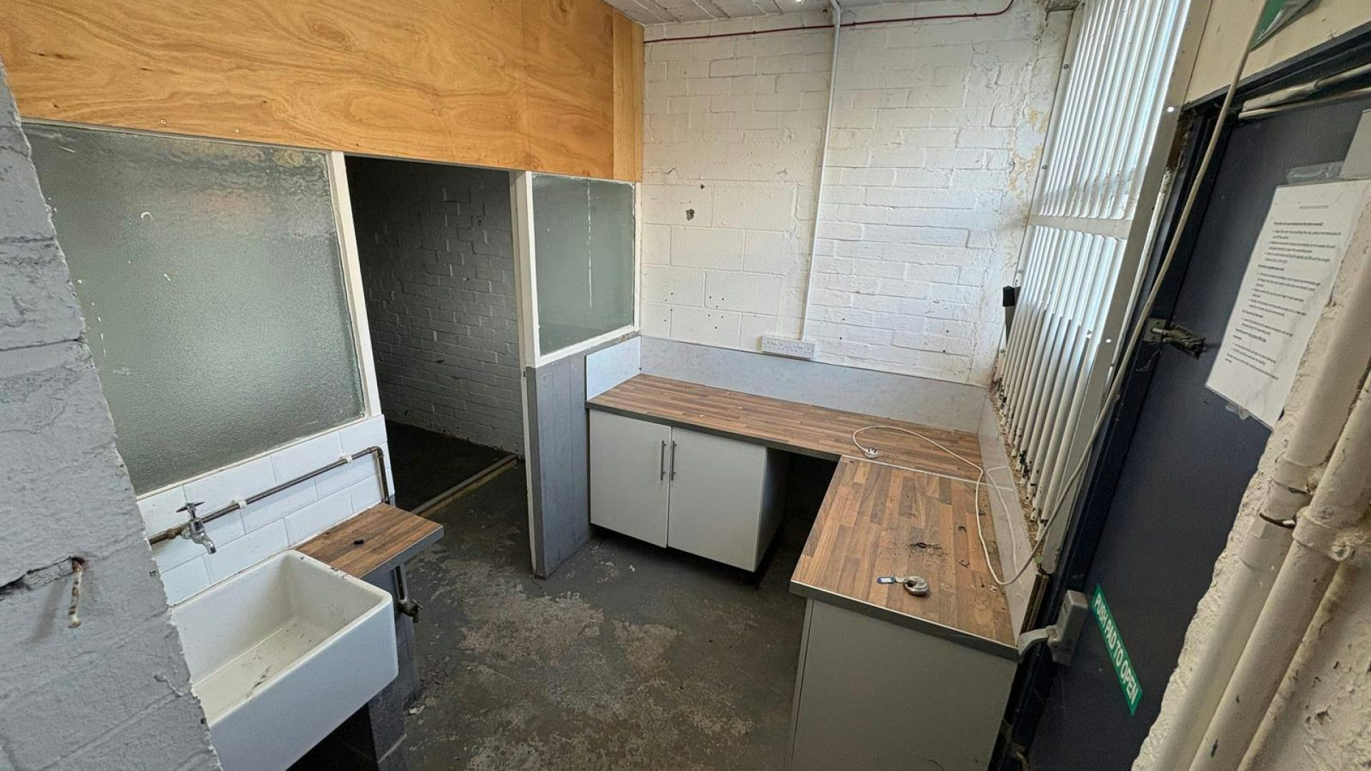 fdf658f5103bcb352122f3a841375f3e-5-main